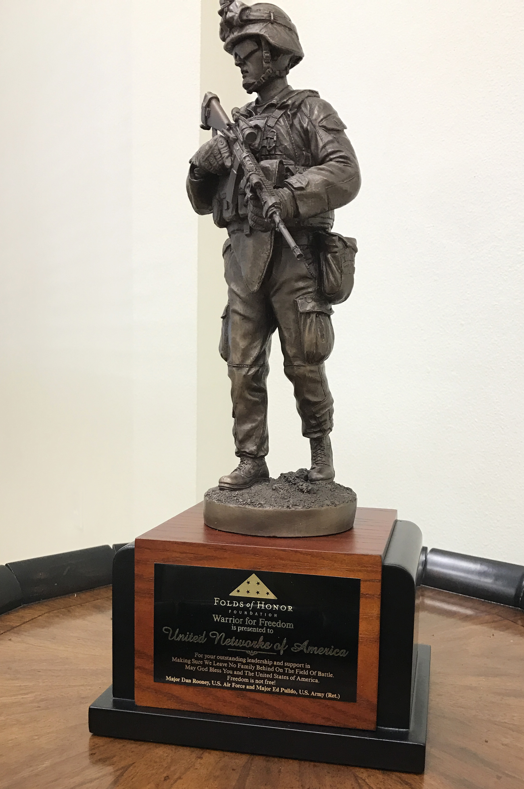 Warrior for Freedom Award presented to United Networks of America